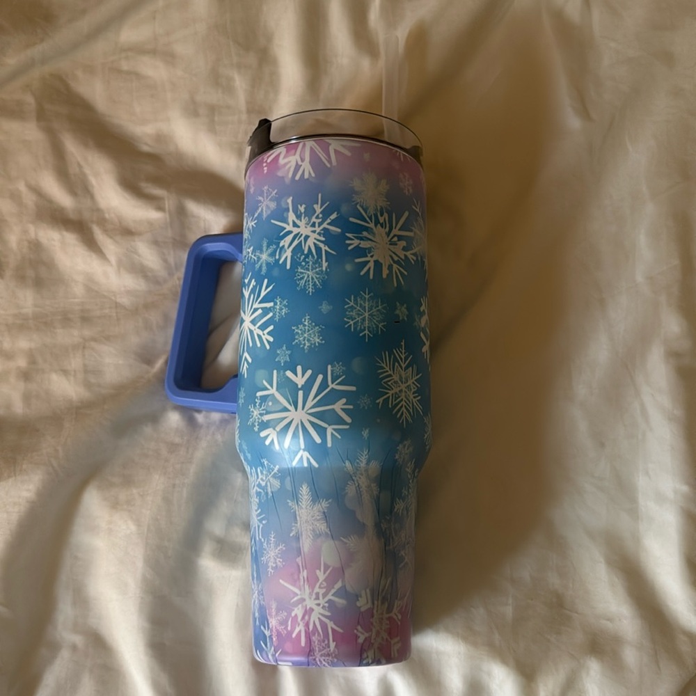 brand new snowflake tumbler